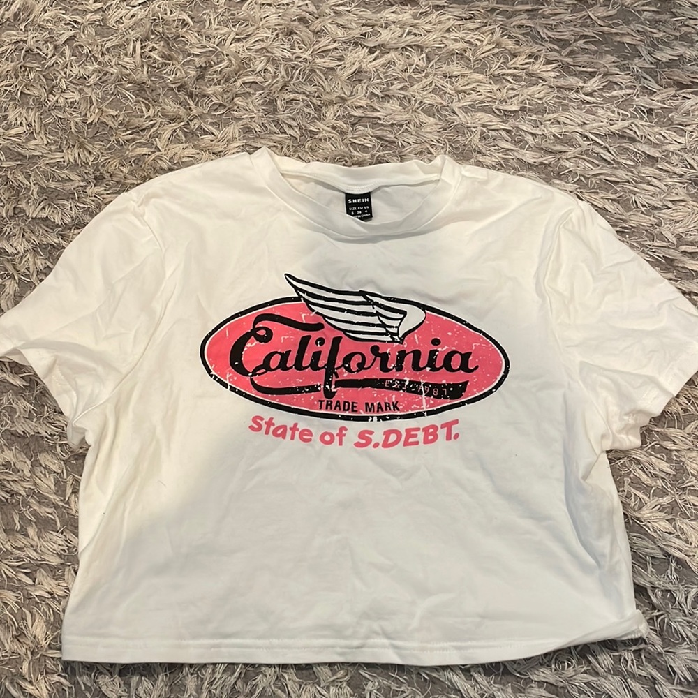 White t shirt crop top
